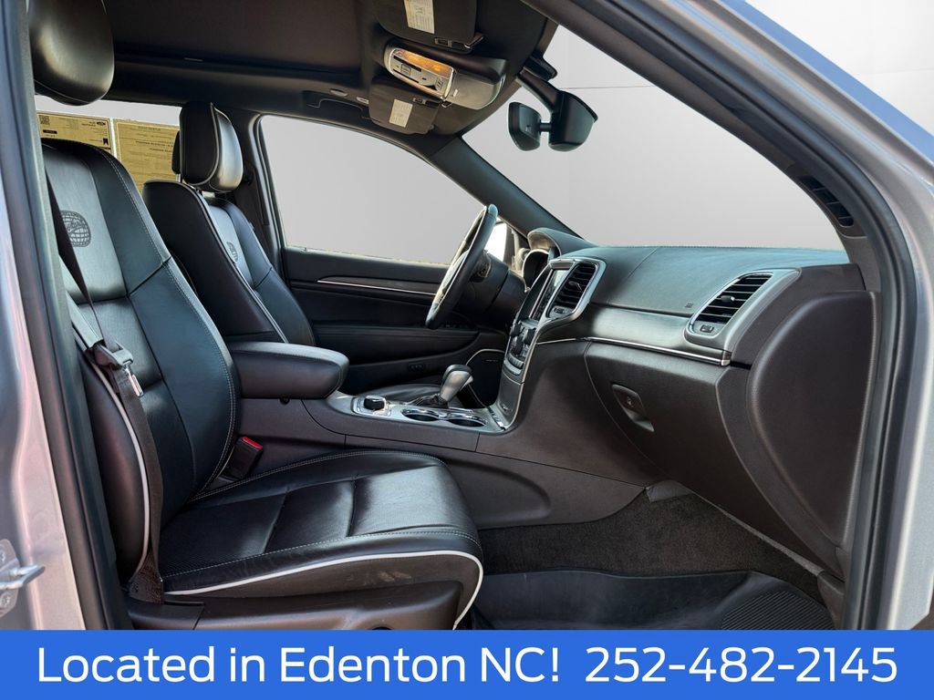 Used 2018 Jeep Grand Cherokee Overland AWD/4WD image 16