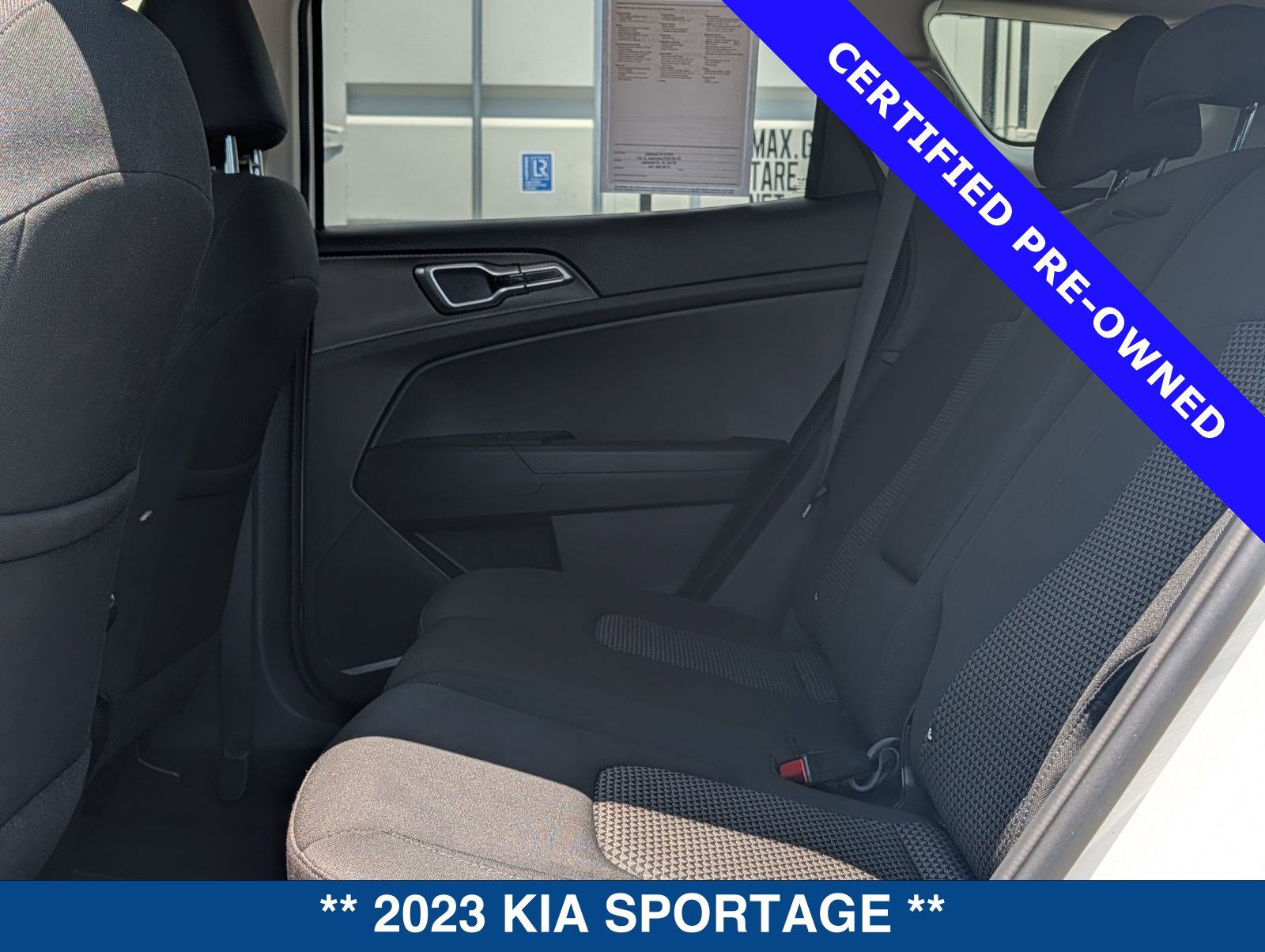 Used 2023 Kia Sportage LX AWD/4WD image 14