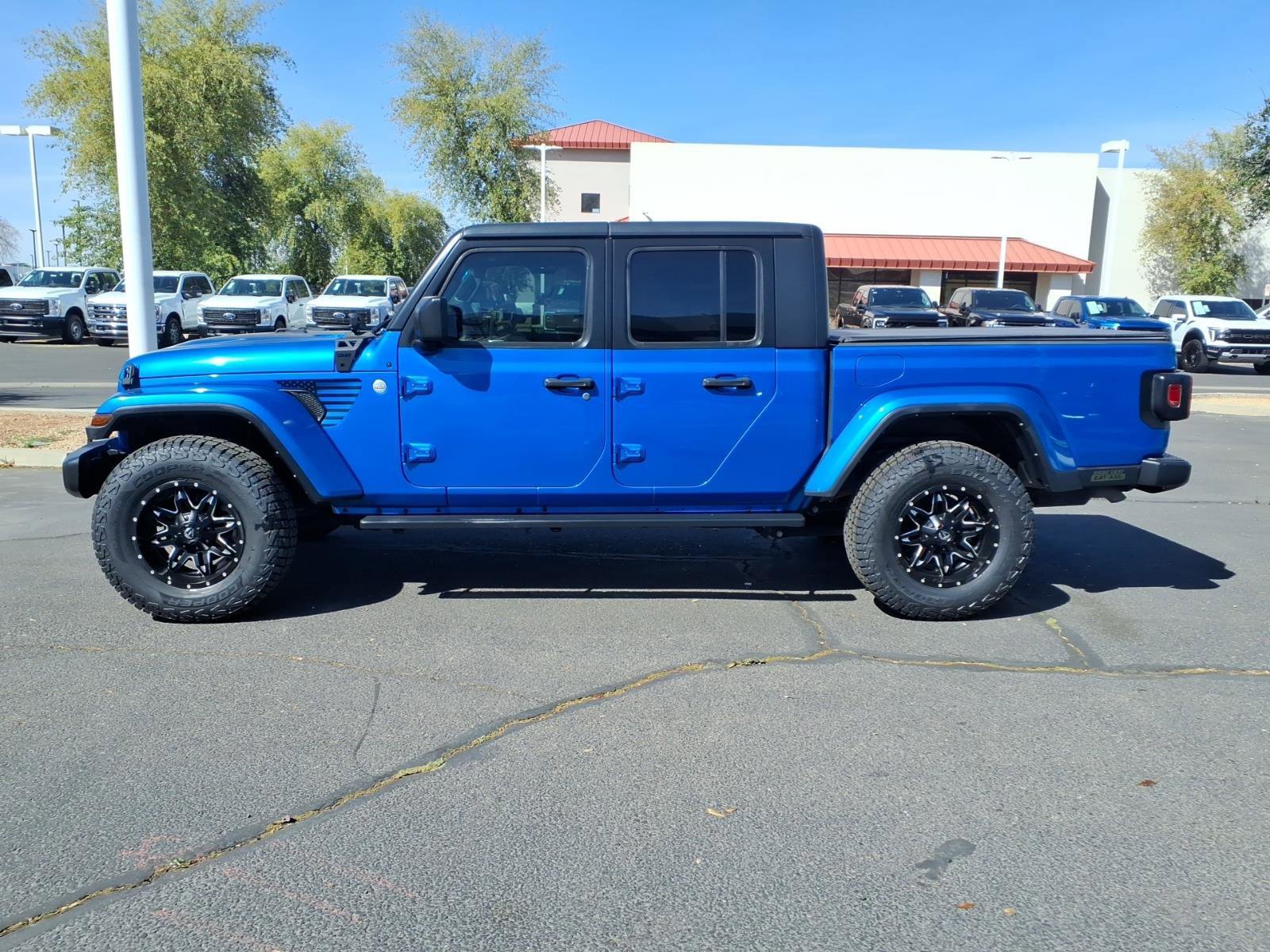 Used 2021 Jeep Gladiator Sport image 6