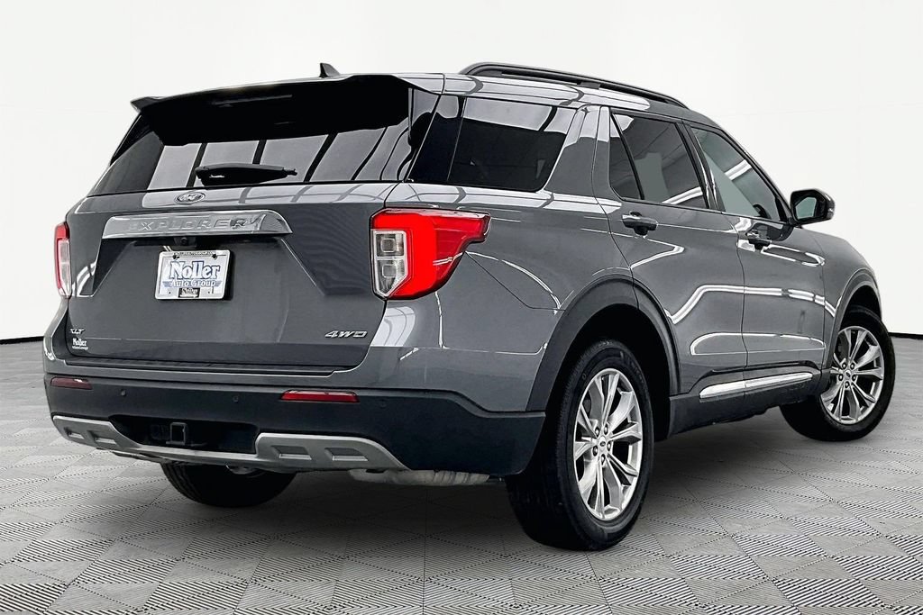 Certified 2024 Ford Explorer XLT w/ Equipment Group 202A AWD/4WD image 2