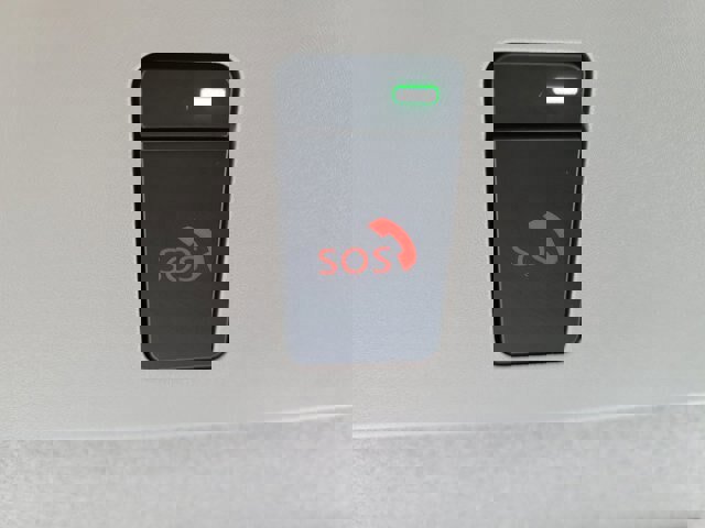 Used 2024 Nissan Kicks SR w/ SR Premium Package image 17