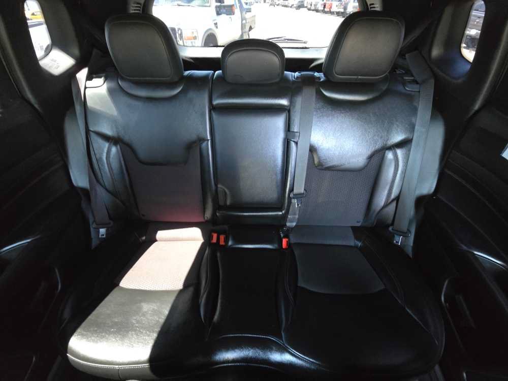 Used 2023 Jeep Compass Trailhawk w/ Trailhawk Convenience Group AWD/4WD image 17