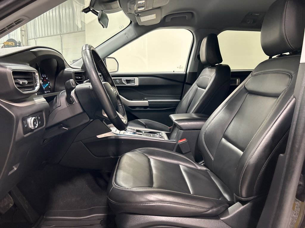Certified 2023 Ford Explorer XLT w/ Equipment Group 202A image 12