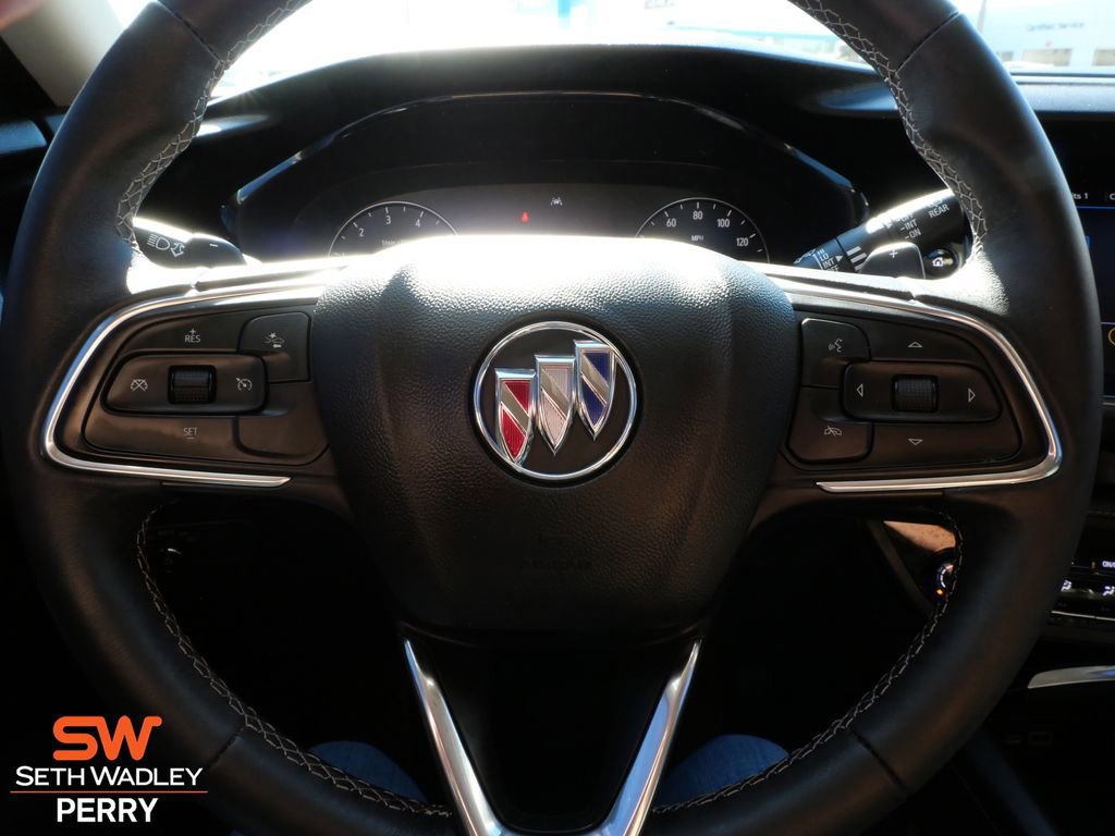Used 2023 Buick Envision Preferred image 19