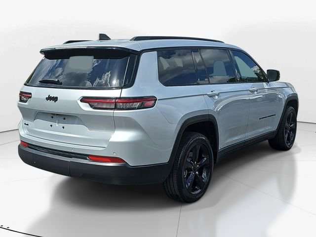 Used 2024 Jeep Grand Cherokee L Altitude AWD/4WD image 4