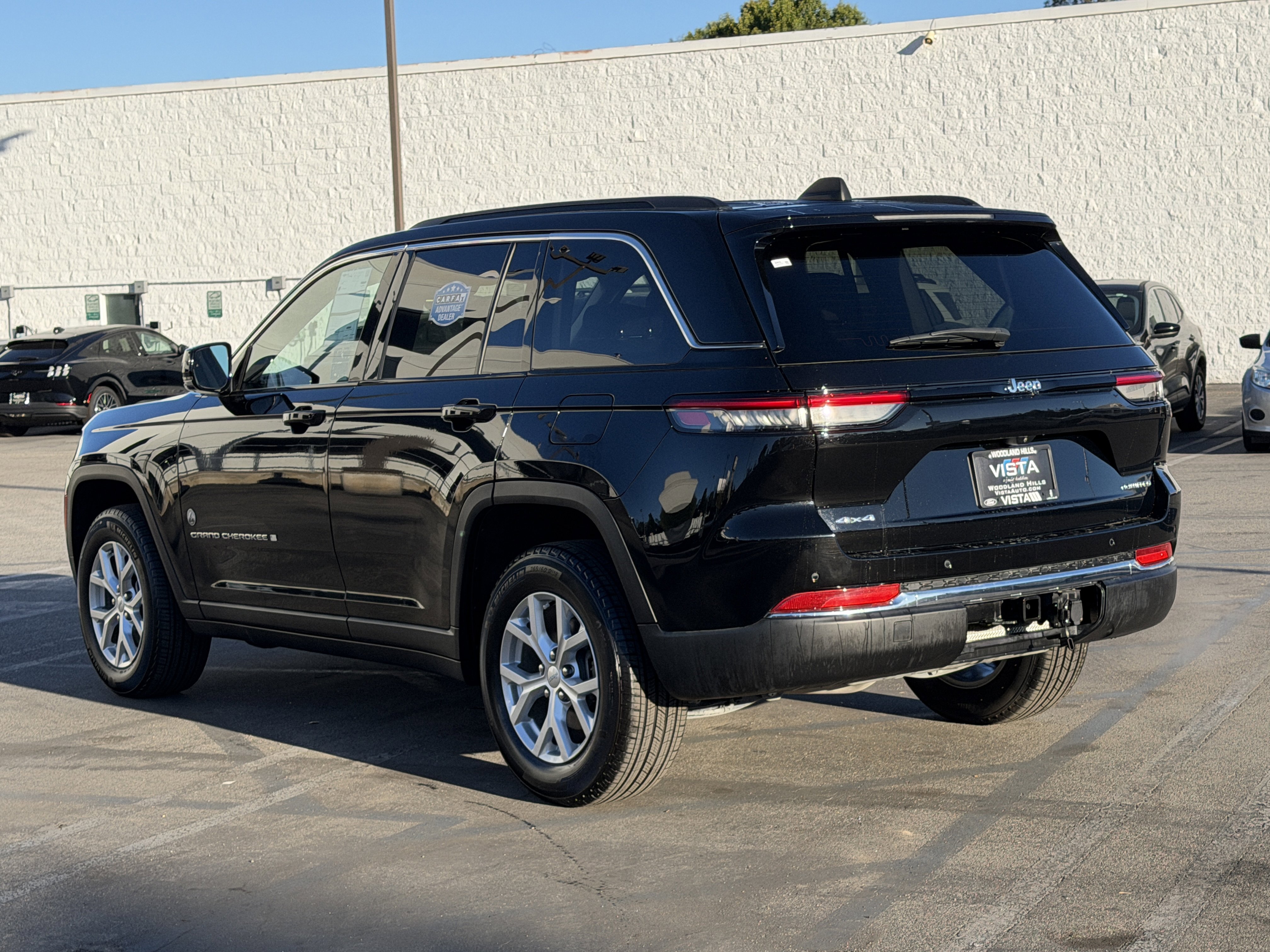 Used 2023 Jeep Grand Cherokee Limited image 5