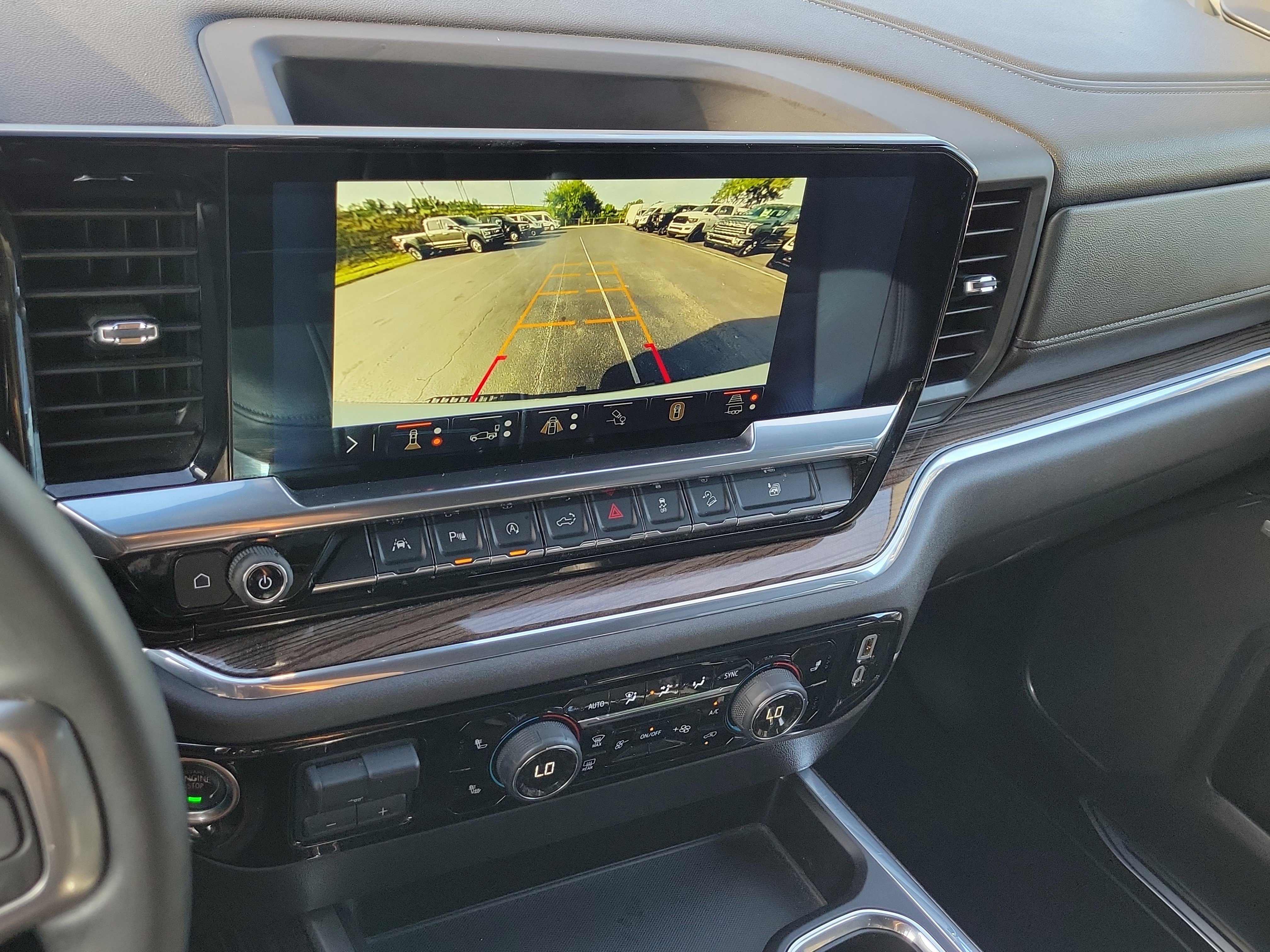 Used 2024 Chevrolet Silverado 1500 LT Trail Boss w/ LT Trail Boss Premium Package image 25