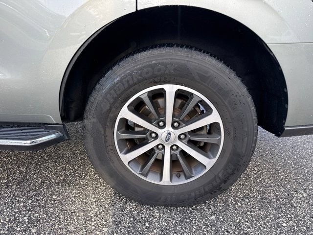 Certified 2019 Ford Expedition XLT w/ Equipment Group 202A RWD image 15