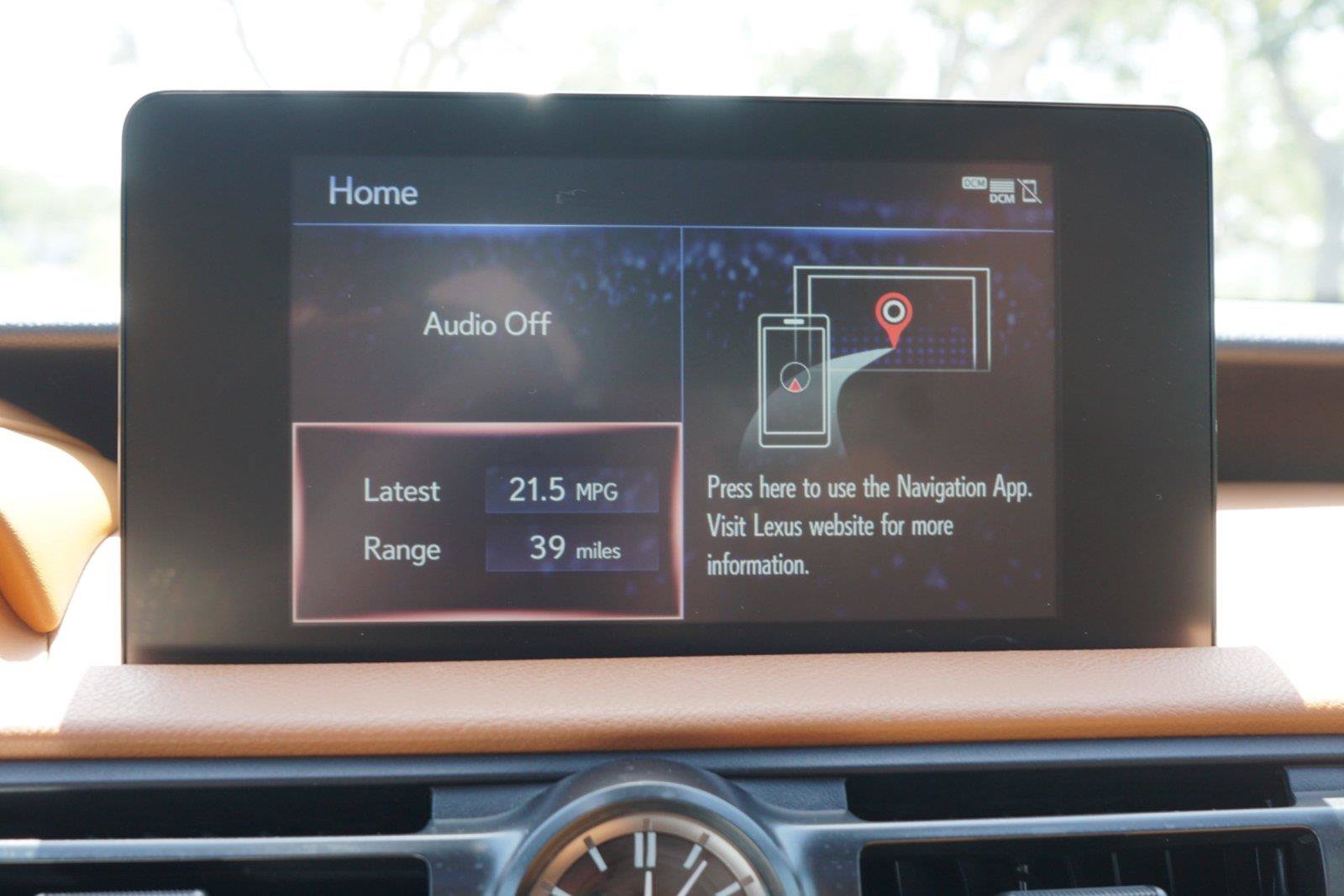 Used 2025 Lexus IS 300 w/ Premium Package RWD image 13