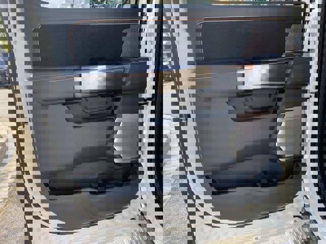 Certified 2021 Ford F150 Platinum w/ Equipment Group 701A High image 13