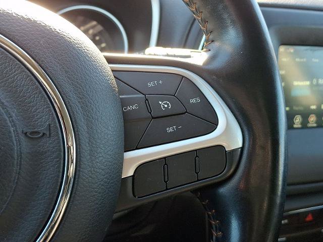 Used 2020 Jeep Compass Latitude w/ Cold Weather Group AWD/4WD image 22