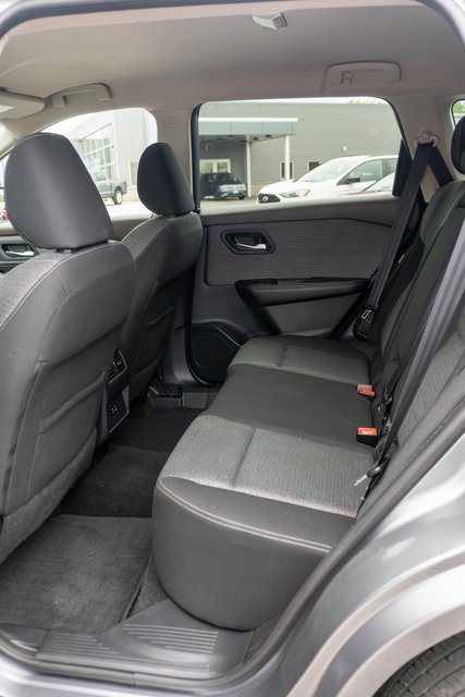 Used 2021 Nissan Rogue SV AWD/4WD image 11