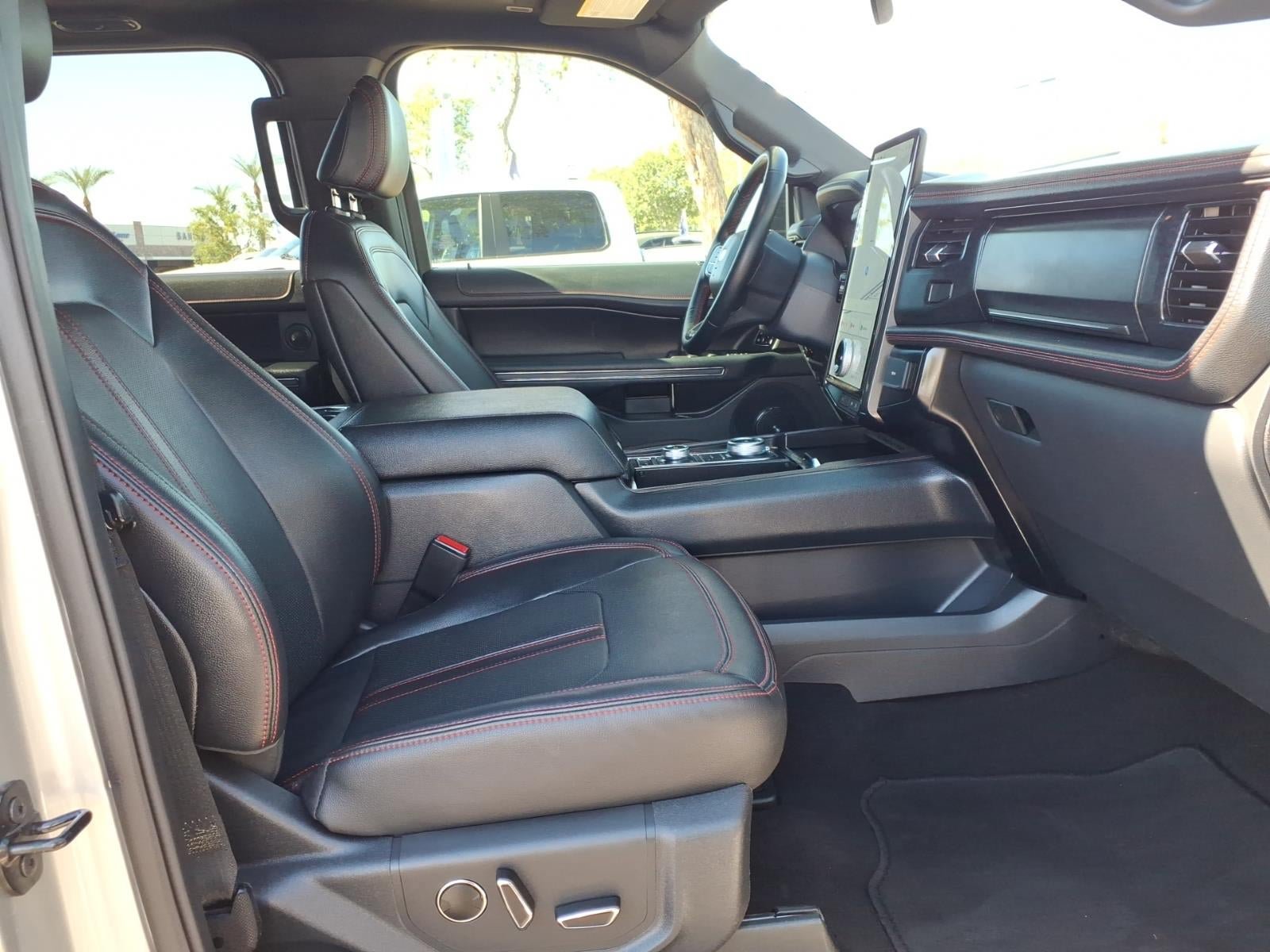 Certified 2024 Ford Expedition Max Limited AWD/4WD image 11