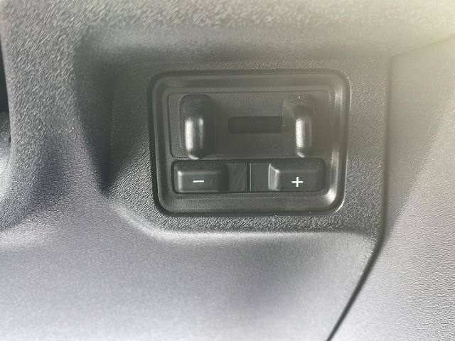 Certified 2025 Ford Expedition Max Active AWD/4WD image 17