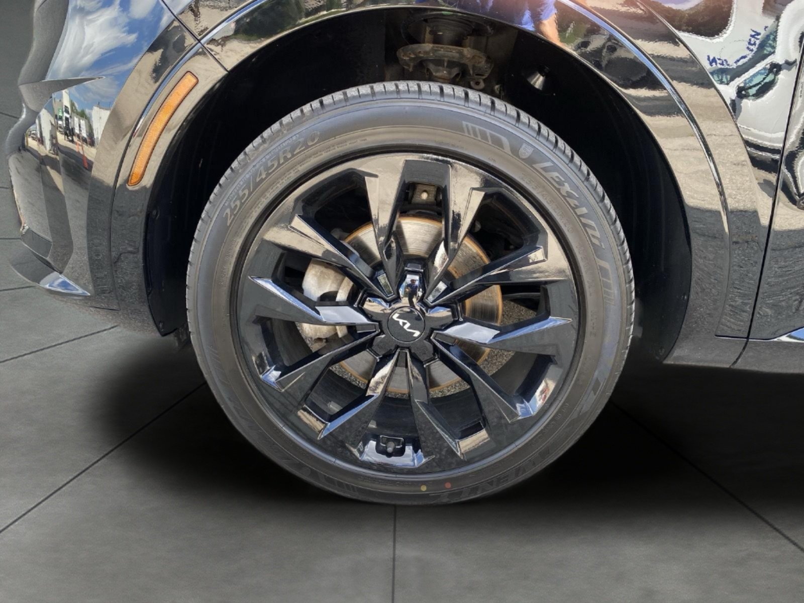 Used 2023 Kia Sorento SX AWD/4WD image 6