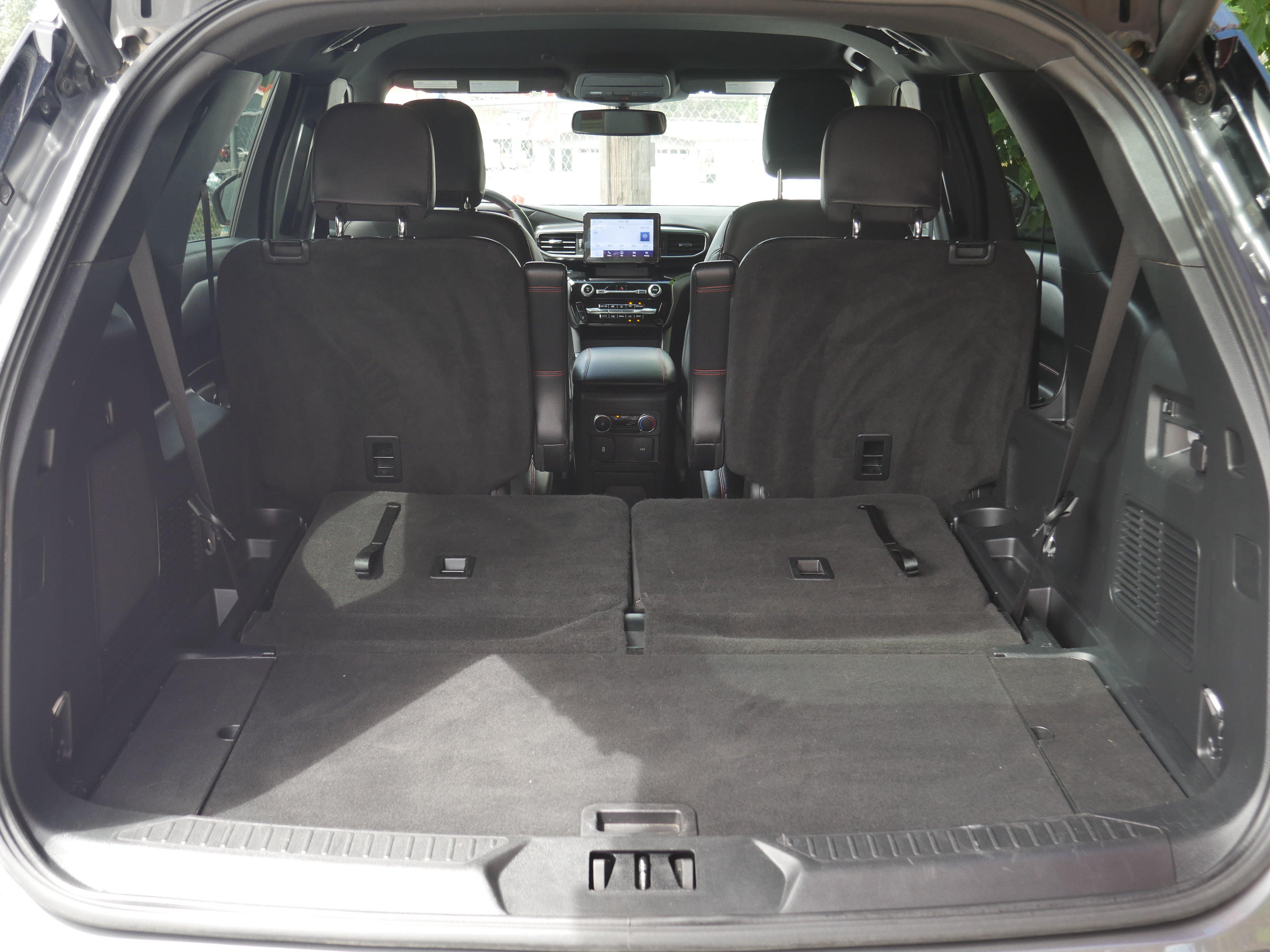 Certified 2023 Ford Explorer ST-Line w/ Class IV Trailer Tow Package AWD/4WD image 13