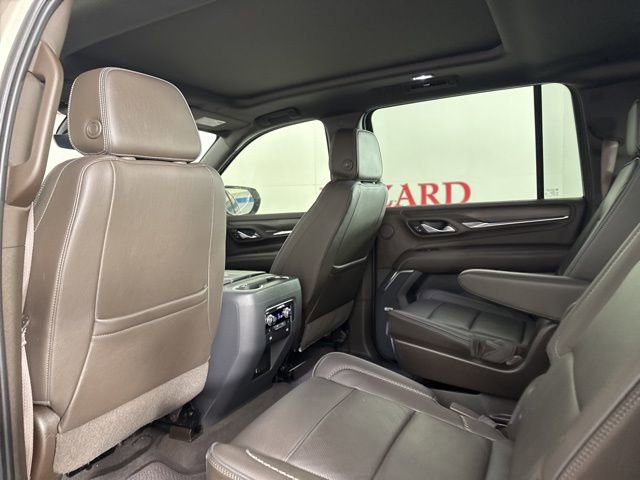 Used 2021 GMC Yukon XL Denali w/ Denali Premium Package image 14