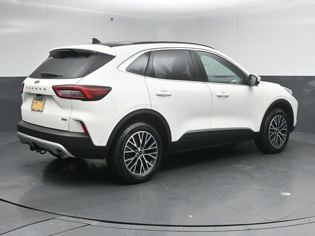 Certified 2024 Ford Escape SE w/ PHEV Premium Package image 13