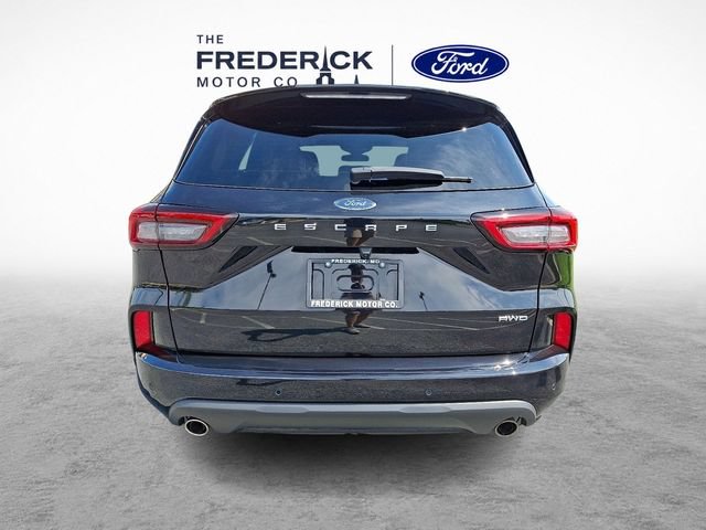 Certified 2024 Ford Escape ST-Line Select w/ Tech Pack #2 AWD/4WD image 5