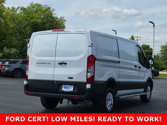 Certified 2025 Ford Transit 250 Low Roof w/ Exterior Upgrade Package RWD image 5
