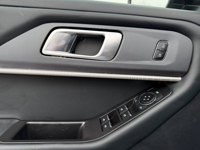 Certified 2025 Ford Explorer ST-Line AWD/4WD image 26