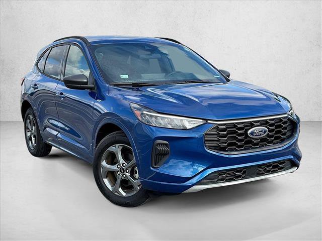 Certified 2023 Ford Escape ST-Line w/ Tech Pack #1 AWD/4WD image 9