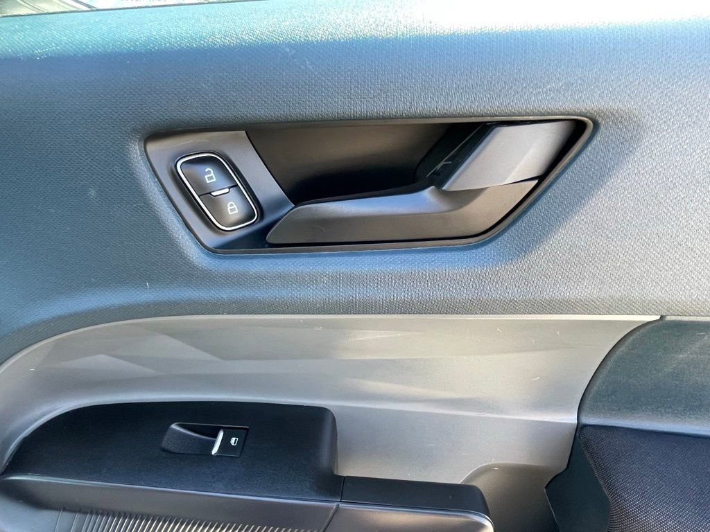 Certified 2025 Ford Maverick XL w/ Equipment Group 101A image 14