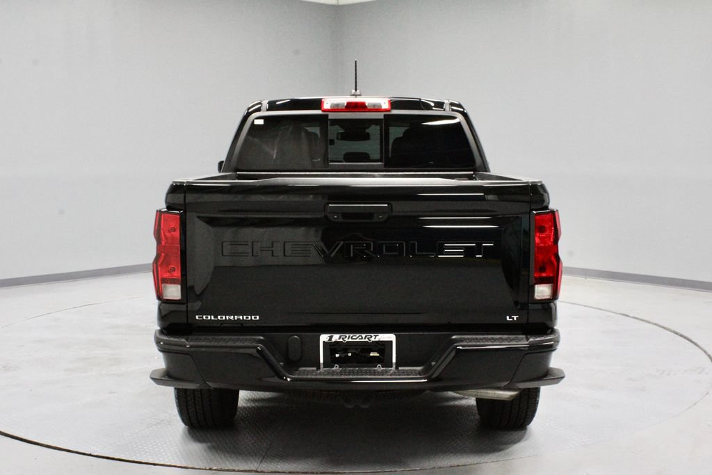 Used 2023 Chevrolet Colorado LT w/ LT Convenience Package II AWD/4WD image 8