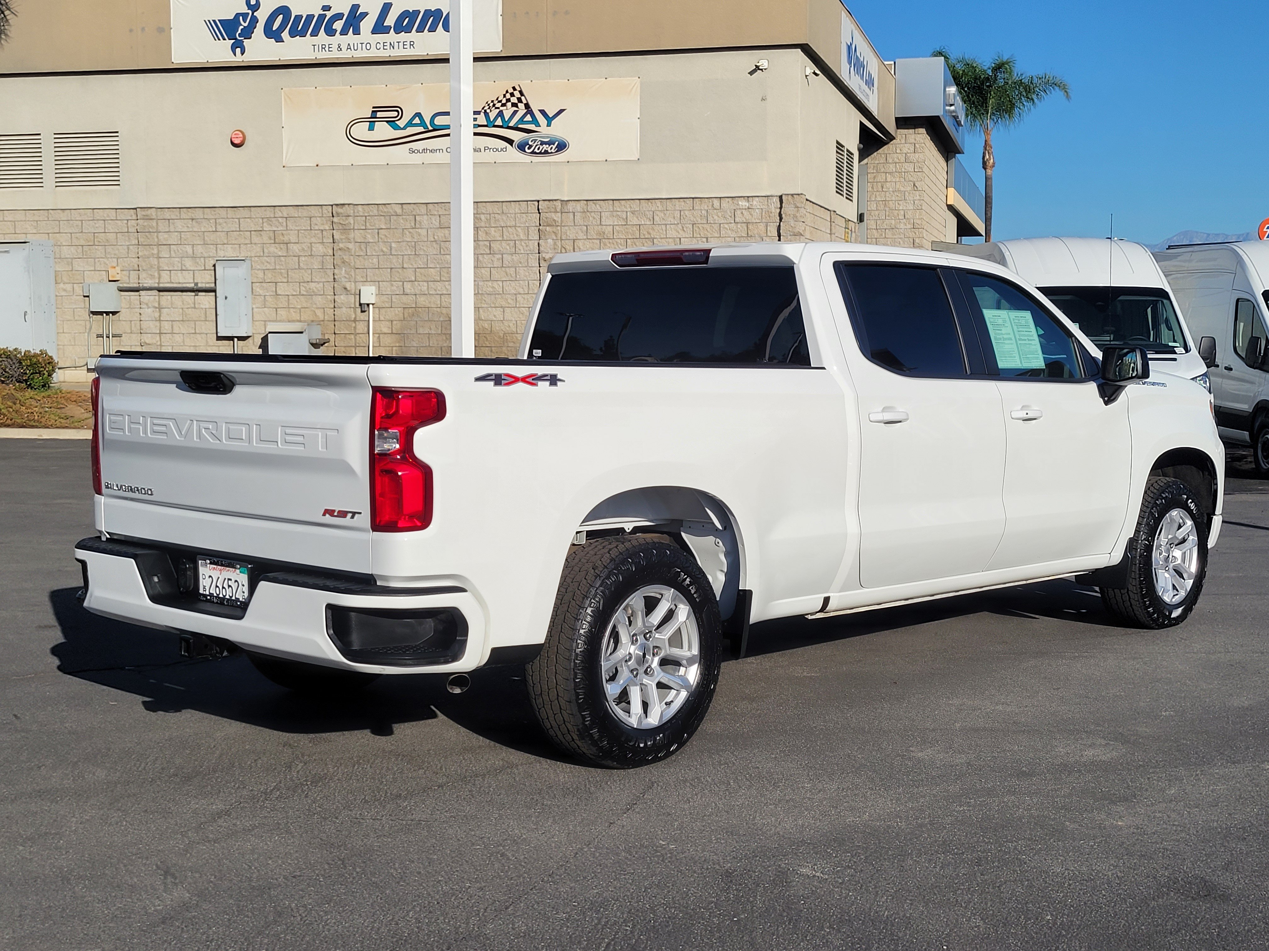 Used 2025 Chevrolet Silverado 1500 RST AWD/4WD image 2
