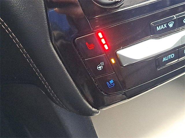 Certified 2023 Ford Explorer Platinum w/ Technology Package image 18