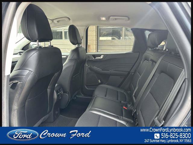 Certified 2022 Ford Escape SEL w/ Technology Package AWD/4WD image 10