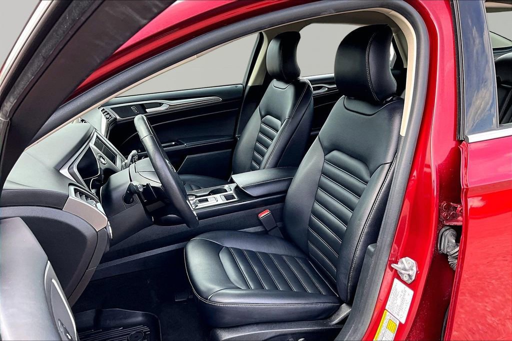 Certified 2019 Ford Fusion SEL AWD/4WD image 25