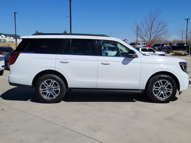 Certified 2025 Ford Expedition Active image 4