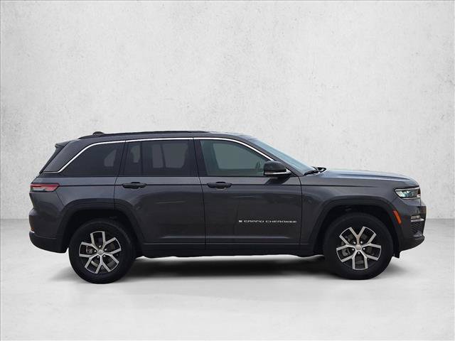 Used 2024 Jeep Grand Cherokee Limited AWD/4WD image 4