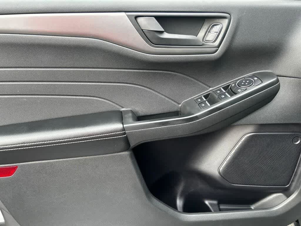 Certified 2023 Ford Escape Active AWD/4WD image 5