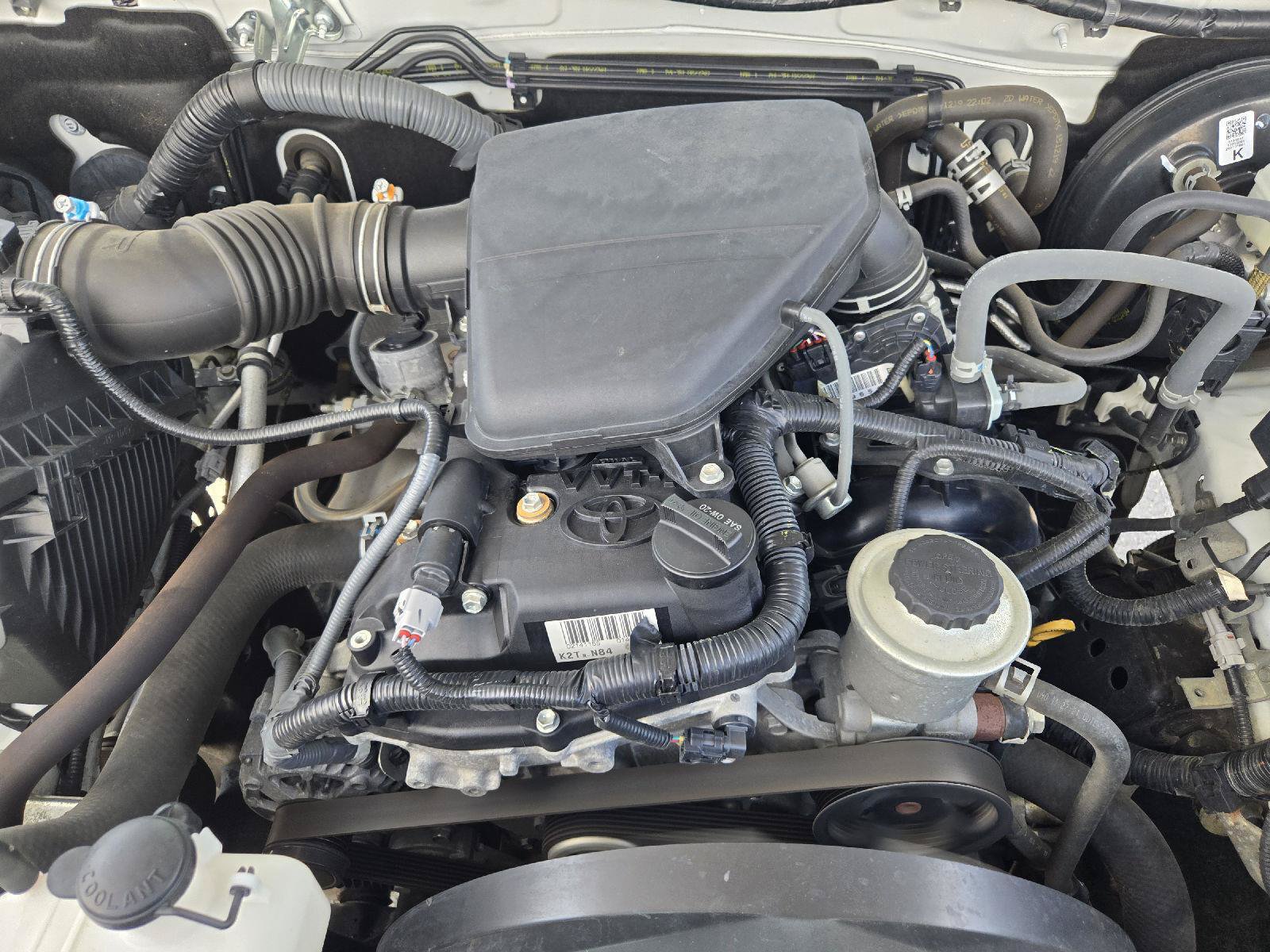Used 2020 Toyota Tacoma SR5 w/ SR5 Appearance Package (SM) RWD image 29