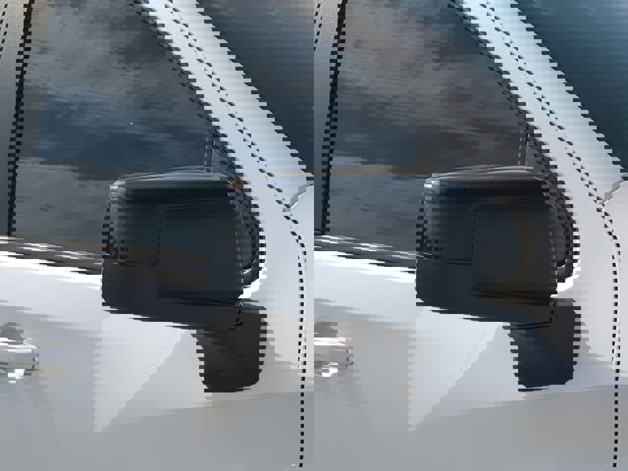 Used 2019 Chevrolet Silverado 1500 RST AWD/4WD image 10