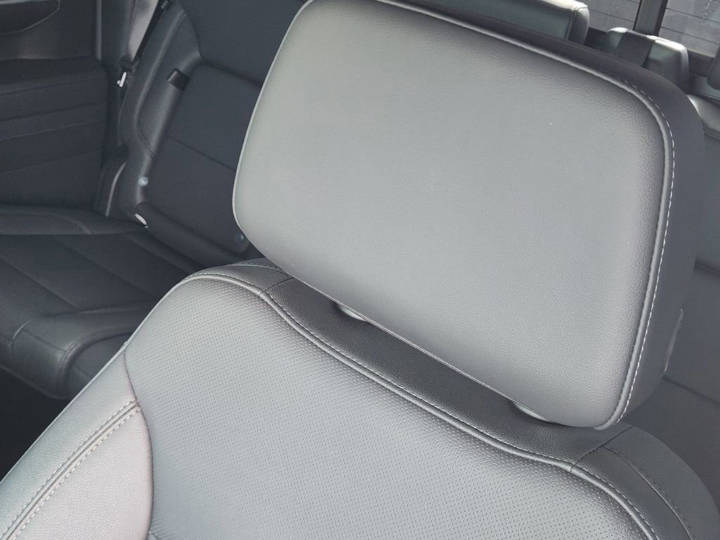 Used 2024 GMC Sierra 1500 SLT image 14