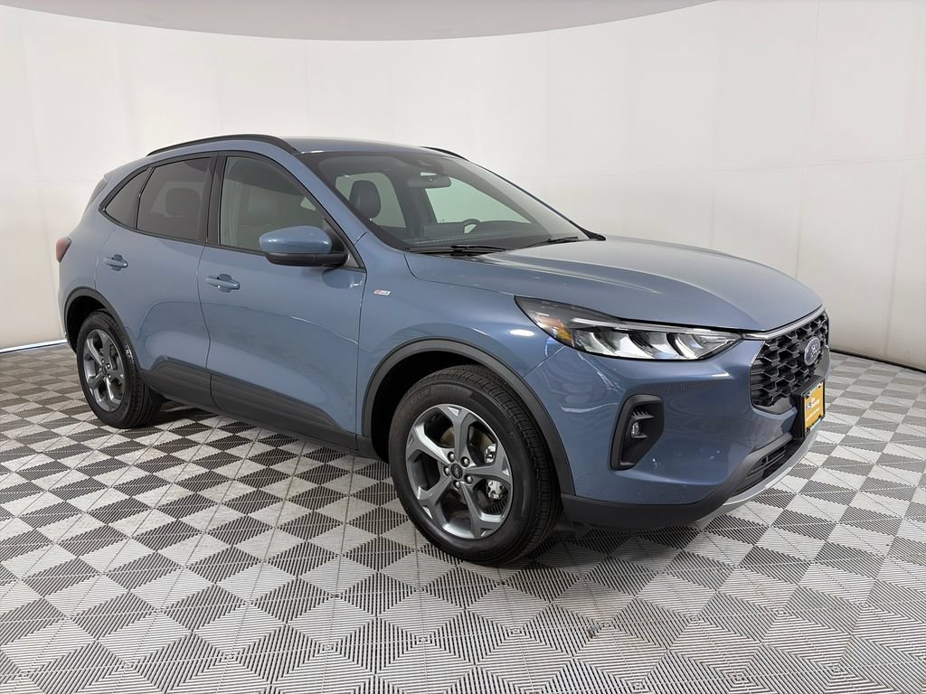 Certified 2025 Ford Escape ST-Line Select w/ Tech Pack #1 AWD/4WD image 1