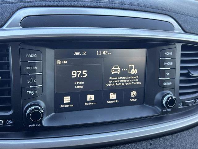 Used 2020 Kia Sorento LX image 12