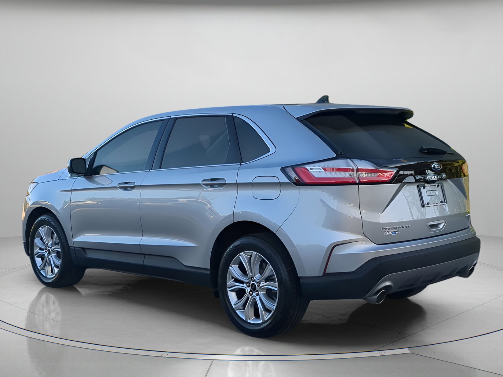 Certified 2023 Ford Edge Titanium image 17