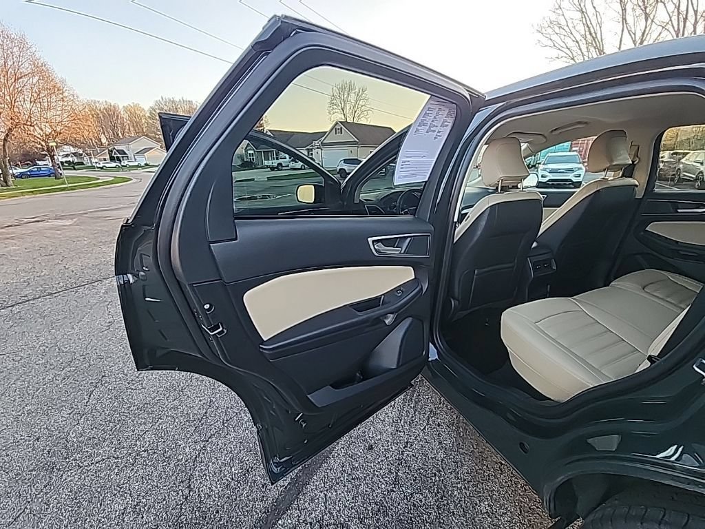 Certified 2024 Ford Edge SEL w/ Convenience Package AWD/4WD image 19