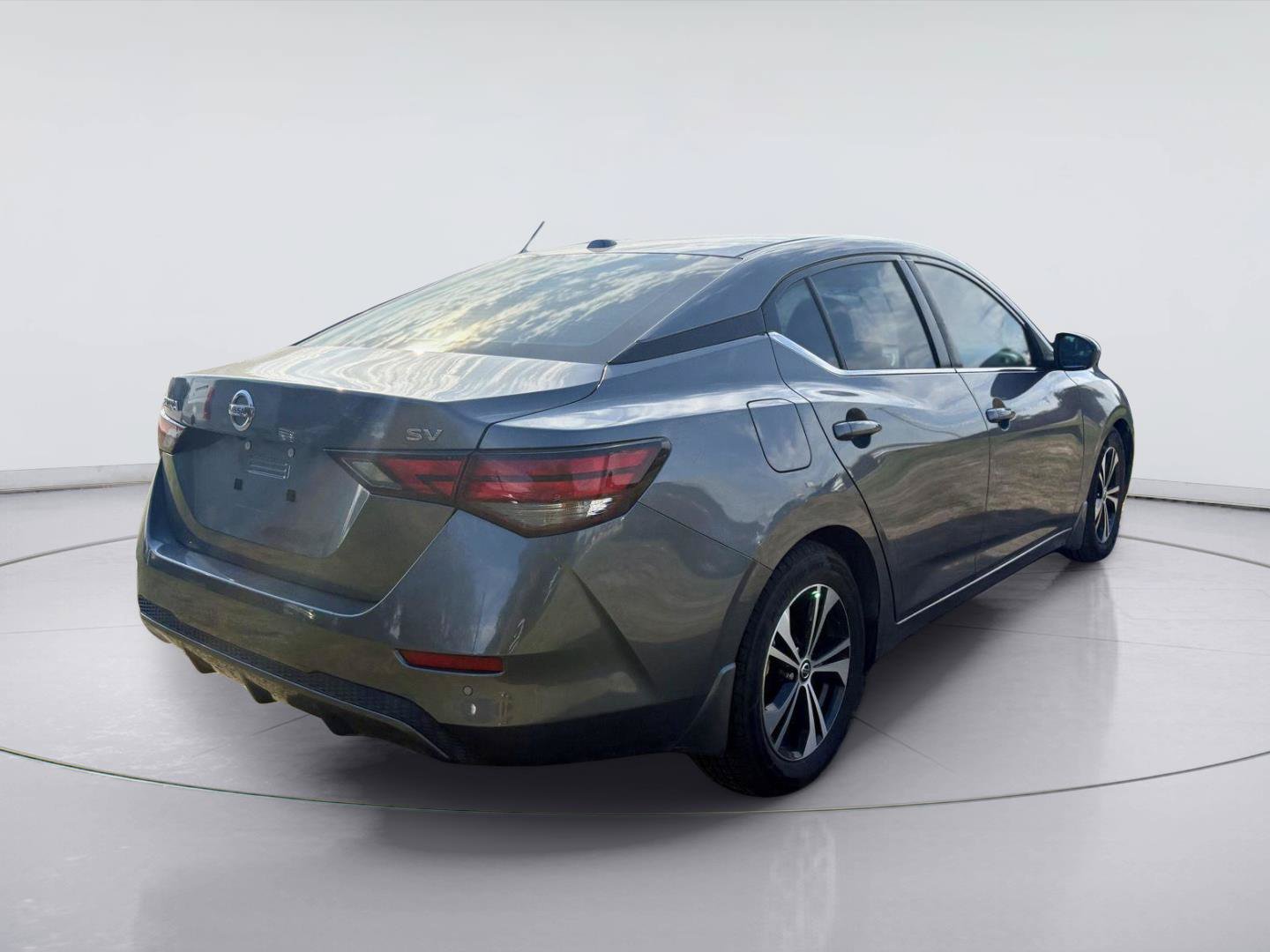 Used 2022 Nissan Sentra SV FWD image 3
