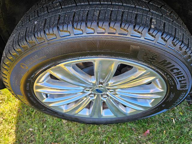 Certified 2021 Ford Explorer Limited w/ Equipment Group 301A image 14