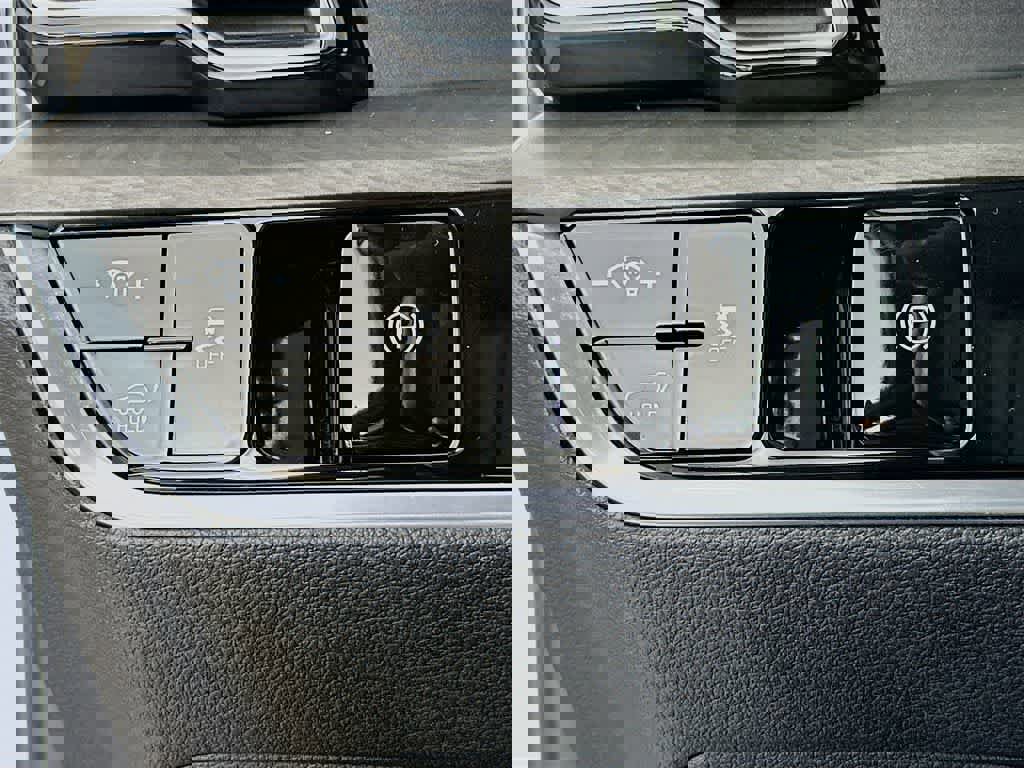 Used 2023 Kia Sportage X-Line w/ X-Line Premium Package image 26