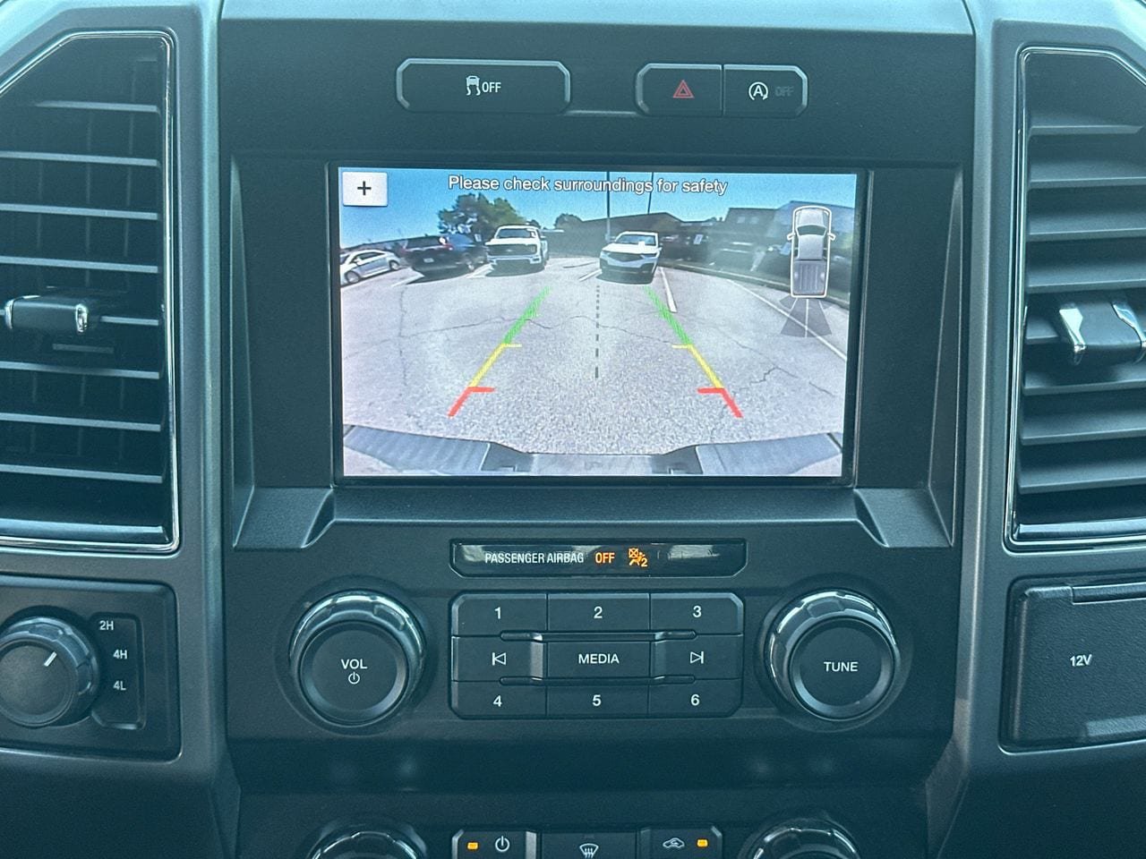 Certified 2019 Ford F150 XLT w/ Equipment Group 302A Luxury AWD/4WD image 31