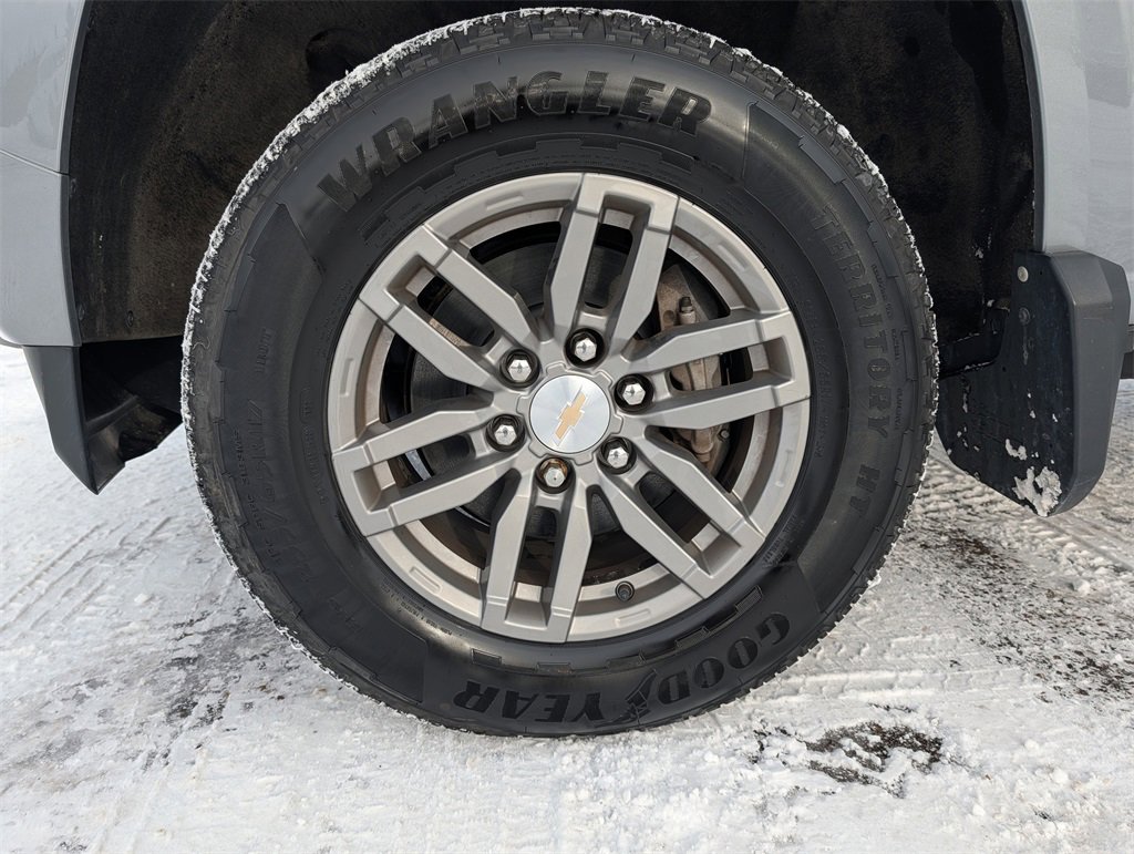 Used 2023 Chevrolet Colorado LT w/ LT Convenience Package image 9