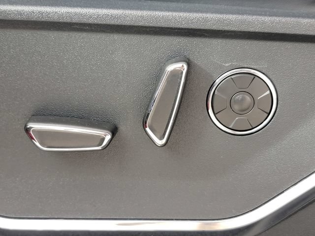 Certified 2025 Ford F150 Platinum w/ Equipment Group 702A High AWD/4WD image 14
