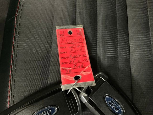 Certified 2025 Ford Explorer ST-Line w/ ST-Line Street Pack image 18