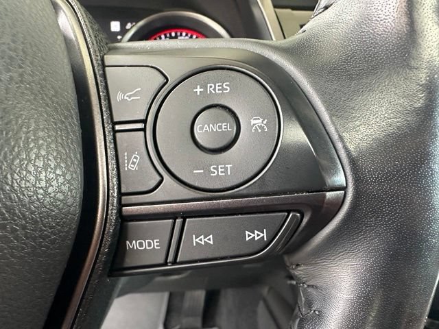 Used 2022 Toyota Camry XSE FWD image 24